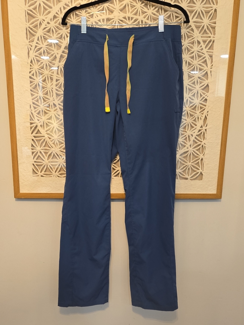 Medelita Women’s Scrub Pants Medium Caribbean Blue Bright Drawstring Medical